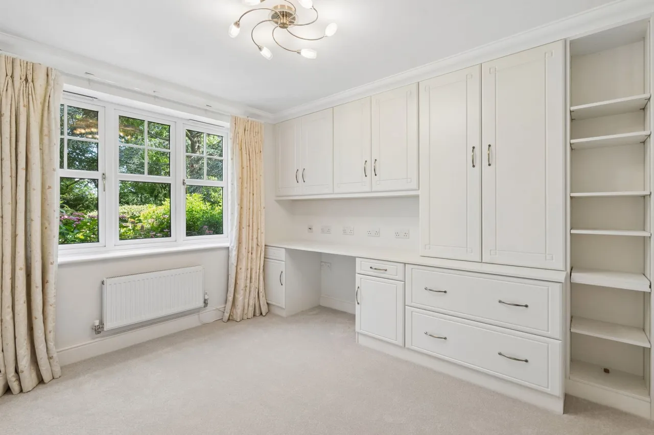 Ledborough Lane, Ledborough Court, HP9, photo 17