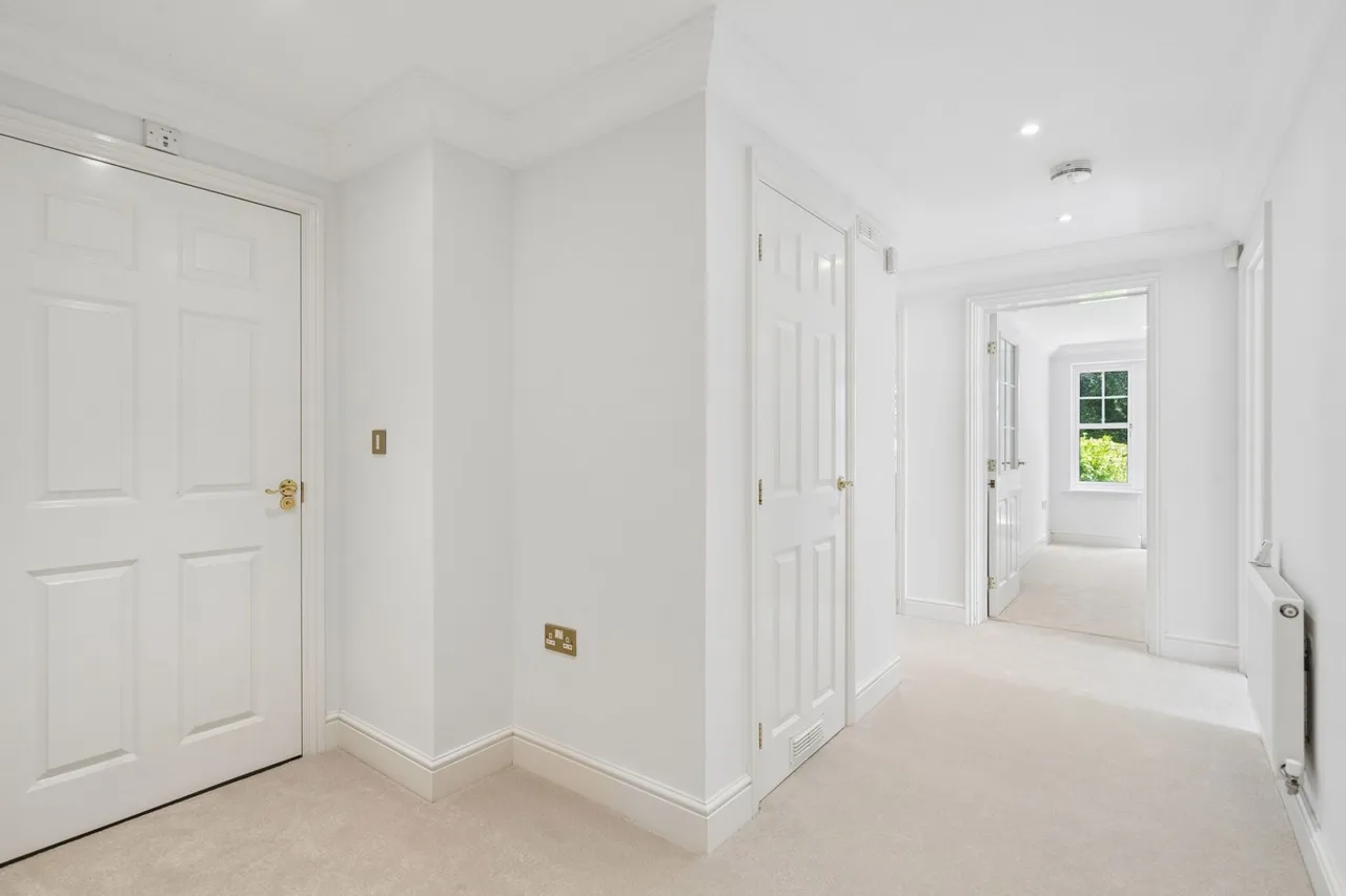 Ledborough Lane, Ledborough Court, HP9, photo 14