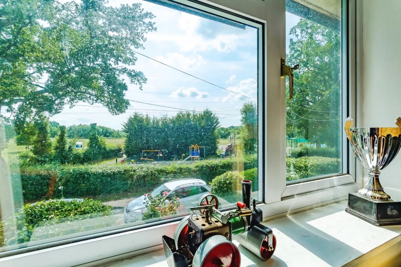 Mill Lane, Oxted, RH8, photo 9