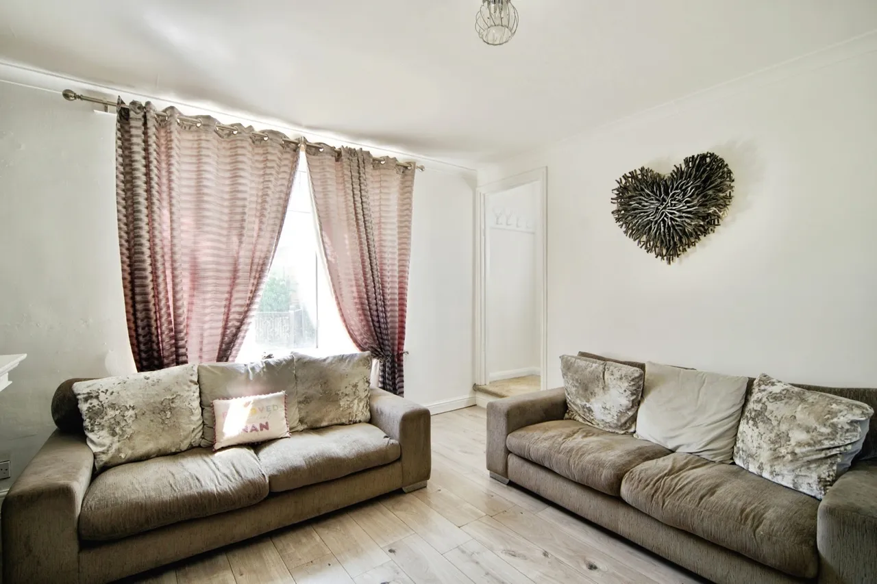 Thompson Road, DAGENHAM, Essex, RM9, photo 13