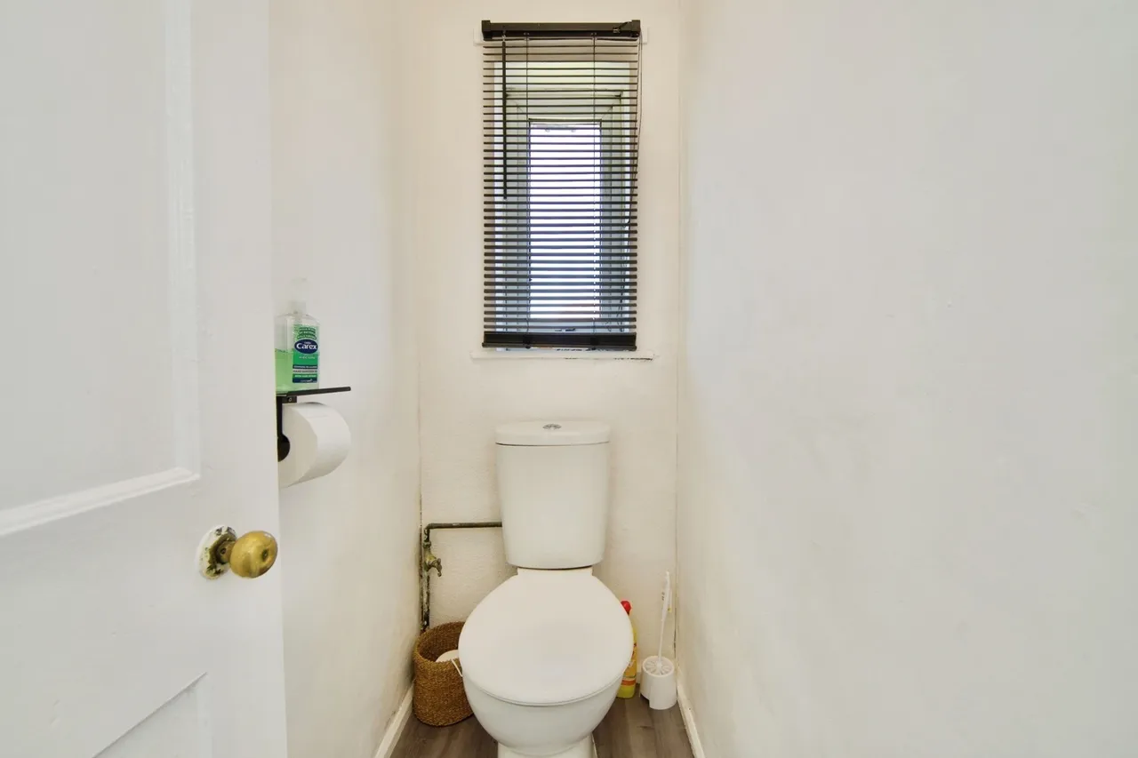 Thompson Road, DAGENHAM, Essex, RM9, photo 11