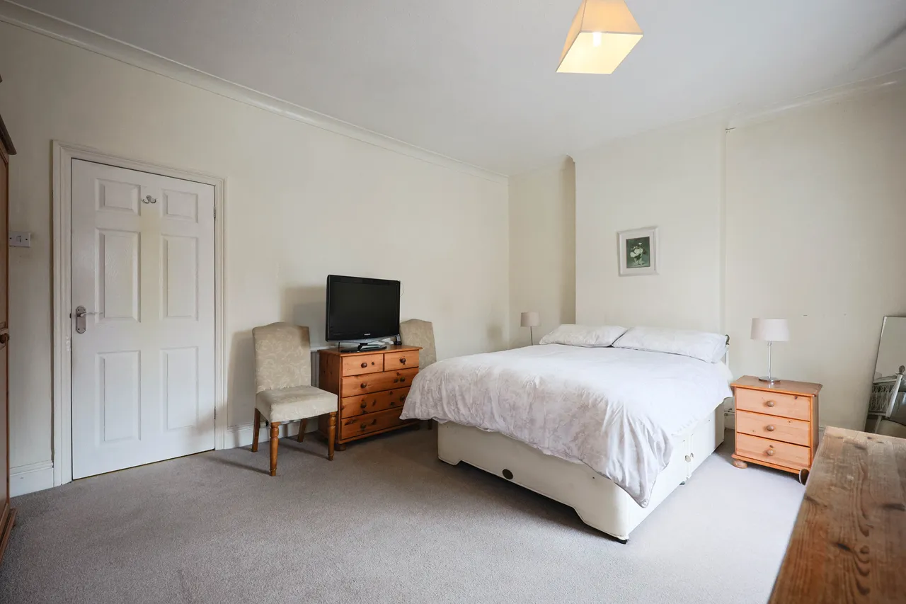 Heaton Street, Standish, photo 8