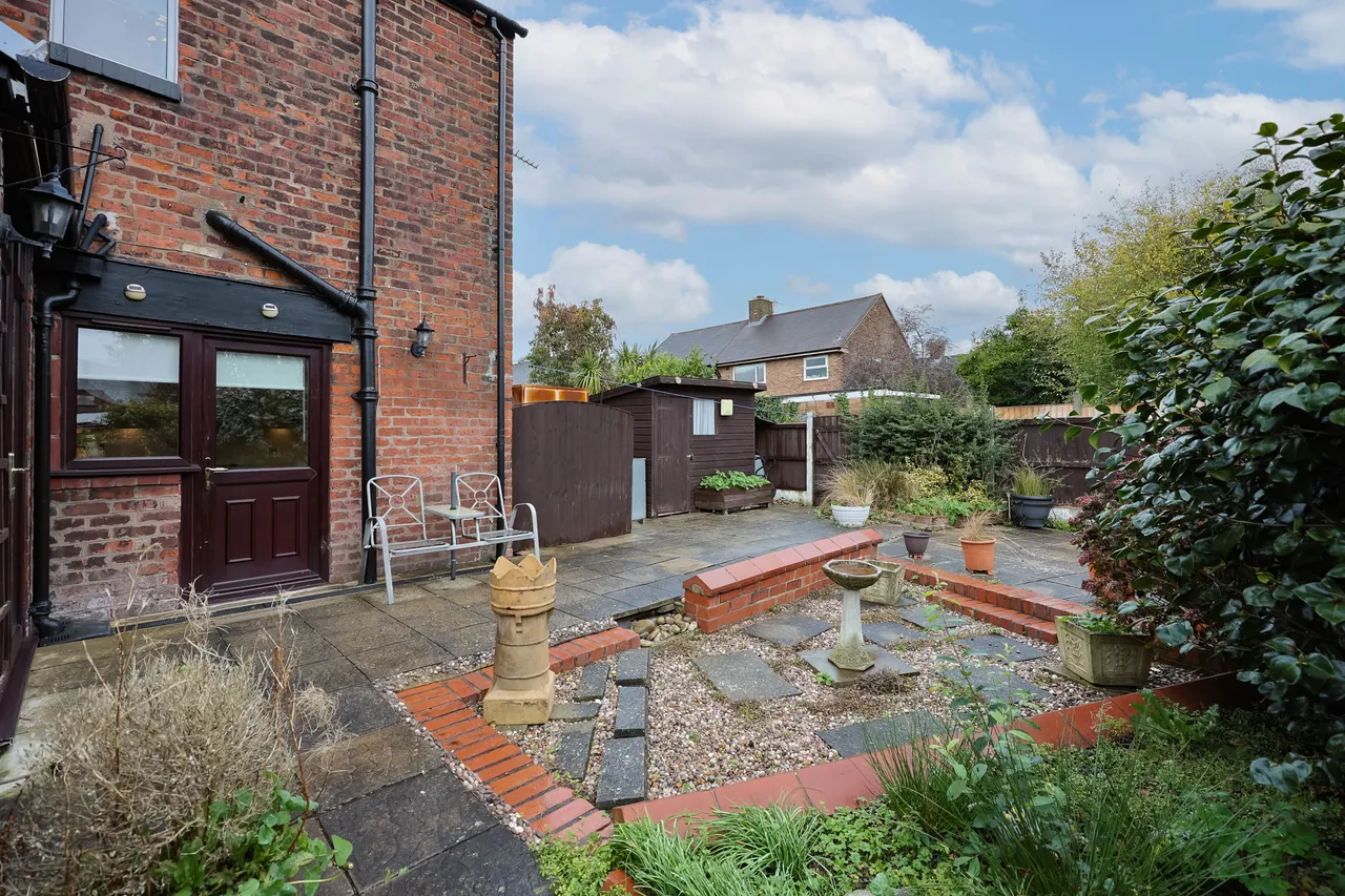 Heaton Street, Standish, photo 14