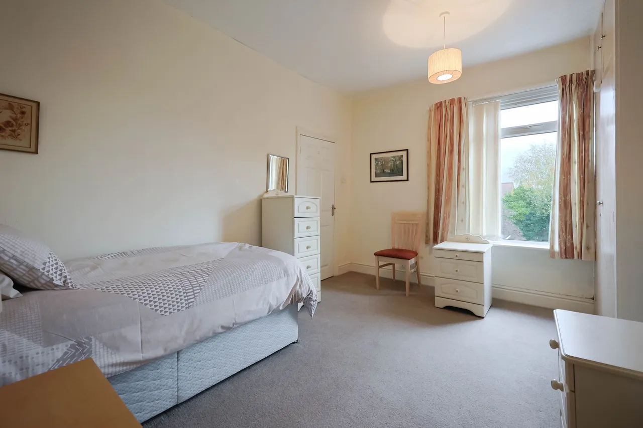 Heaton Street, Standish, photo 9