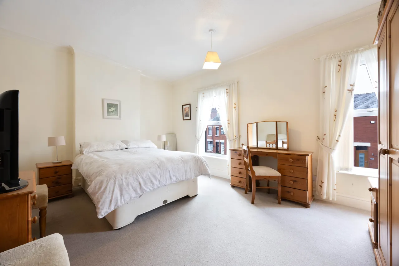 Heaton Street, Standish, photo 7