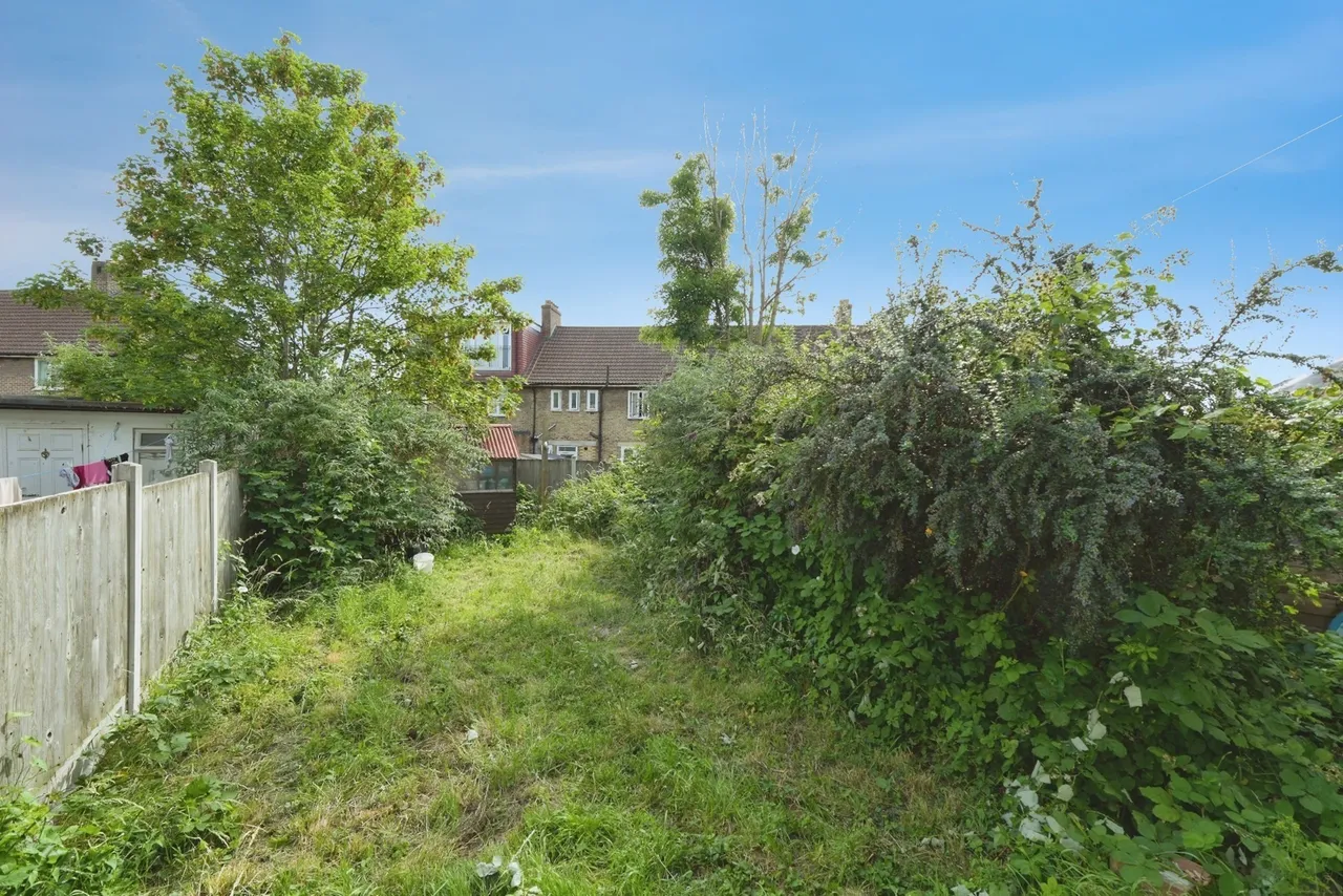 Moremead Road, London, SE6, photo 13