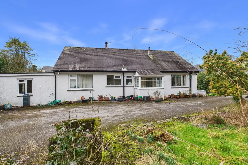 Bracken Bank, Ferney Green, LA23, photo 2