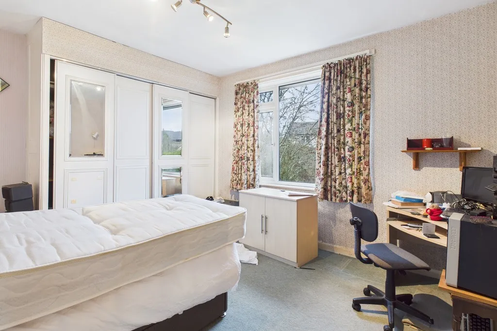 Bracken Bank, Ferney Green, LA23, photo 5