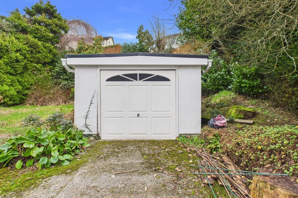 Bracken Bank, Ferney Green, LA23, photo 12