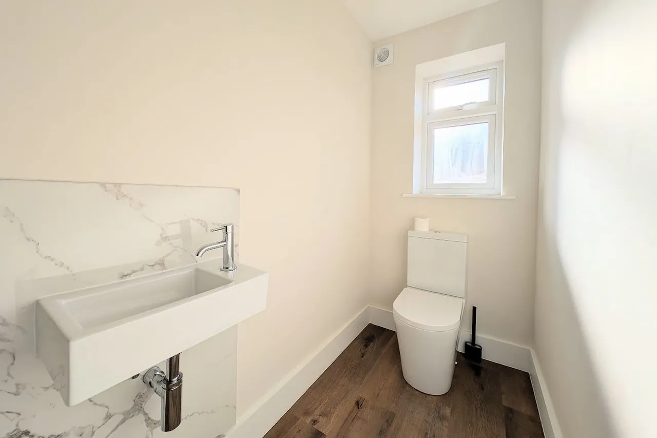 Headswell Crescent, Bournemouth, BH10, photo 11