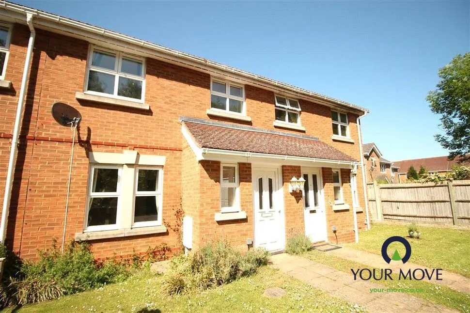 3 bed house to rent, Christopher Bushell Way, Kennington, TN24
