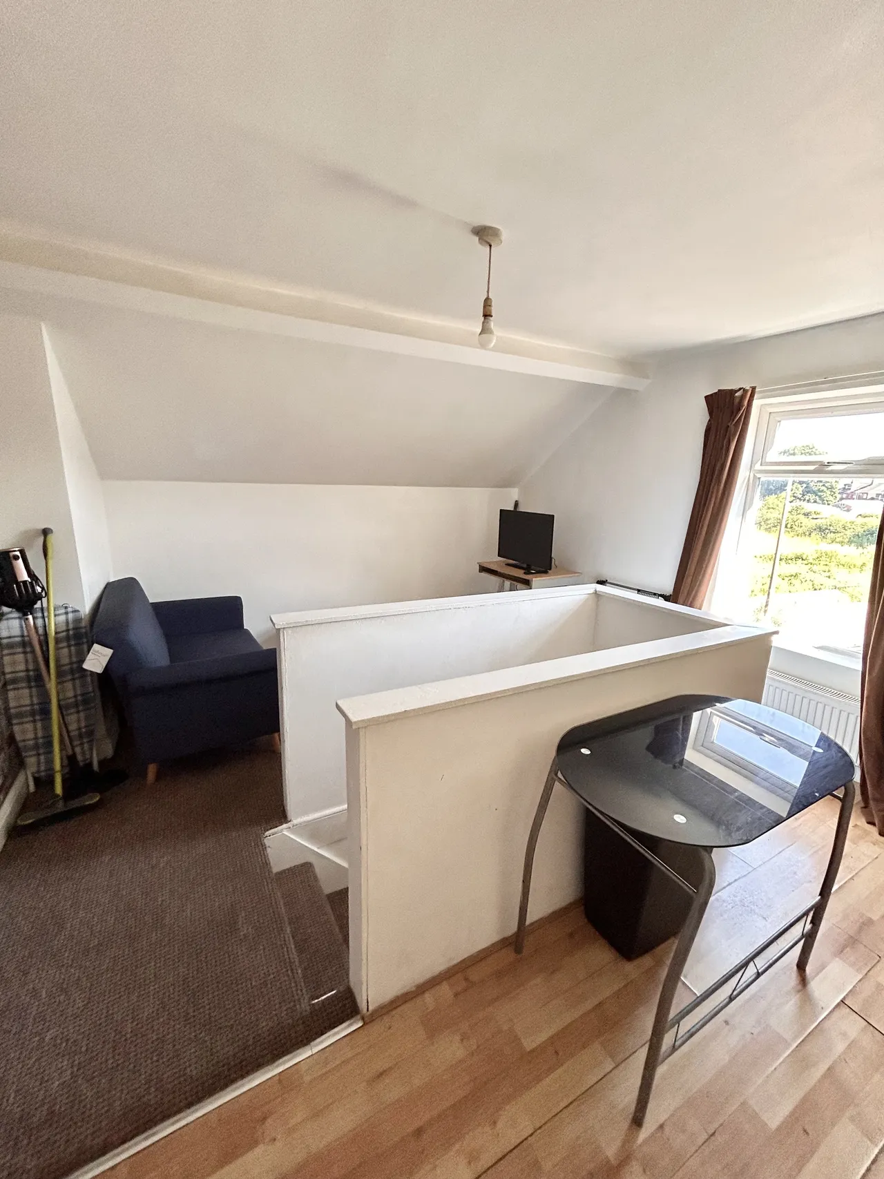 Station Road, Wombwell, S73, photo 5