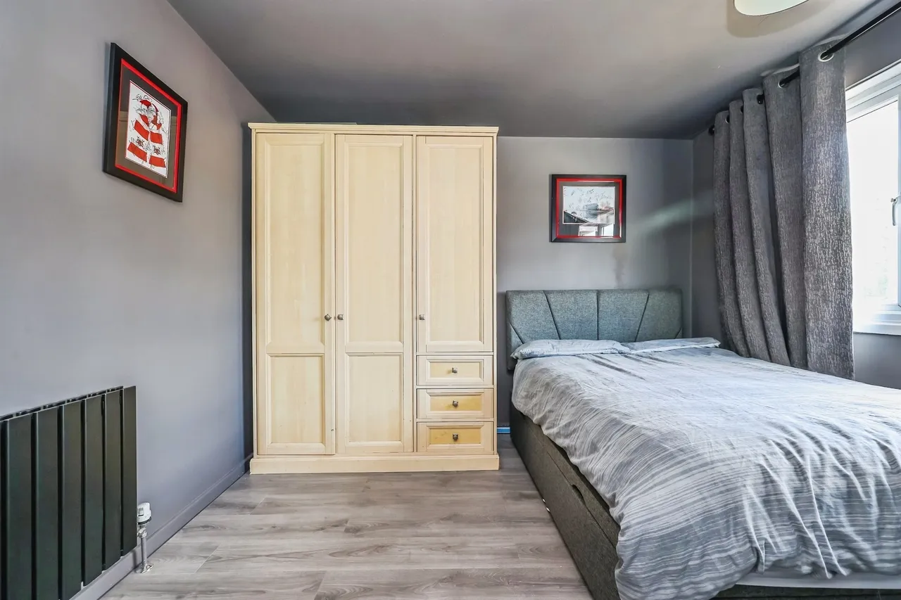 Redwood Court, Hucknall, NG15, photo 19