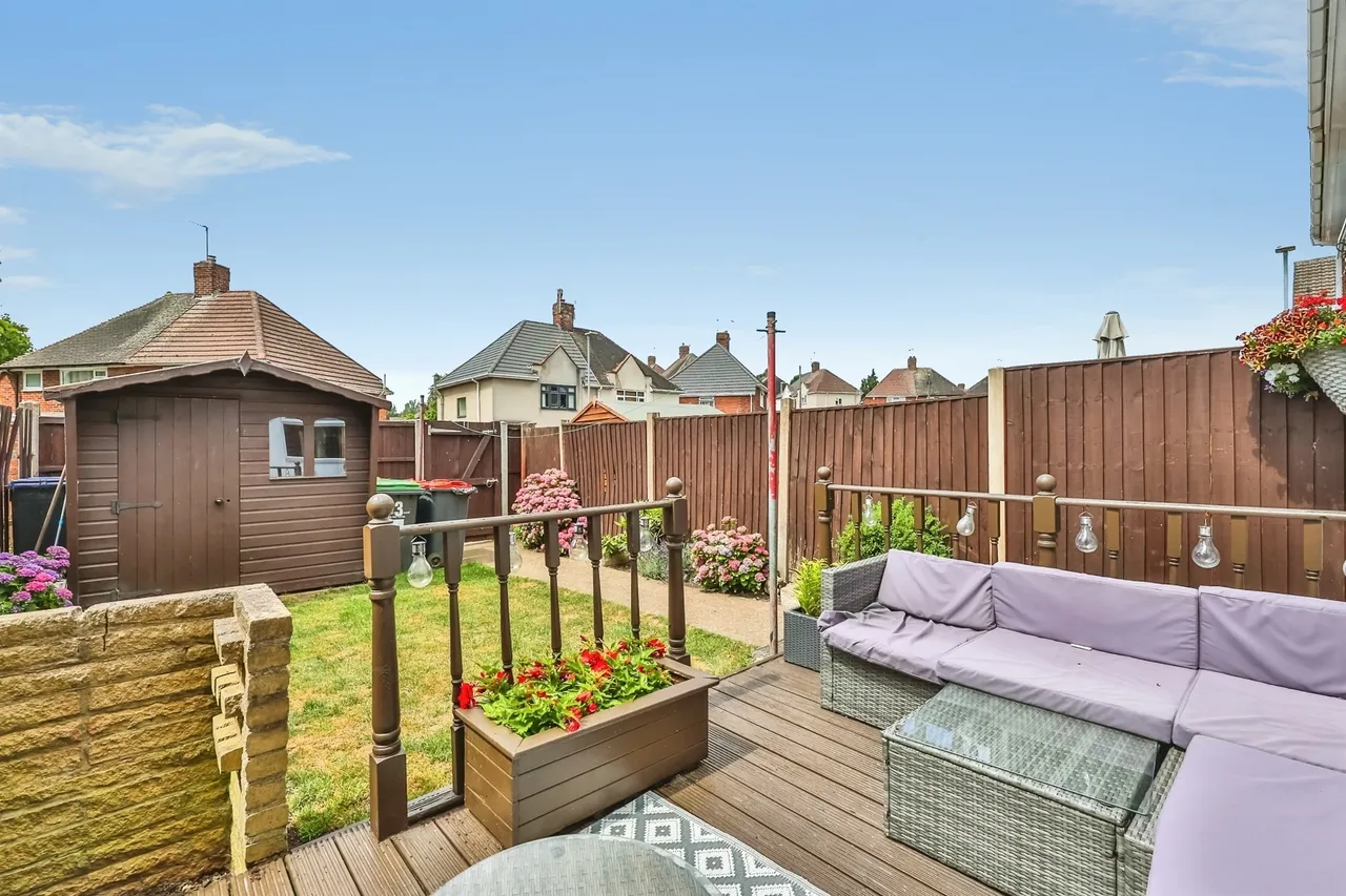 Redwood Court, Hucknall, NG15, photo 13
