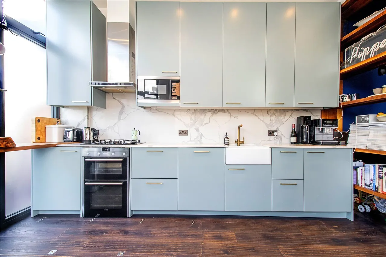 Chiswick Lane, London, W4, photo 2