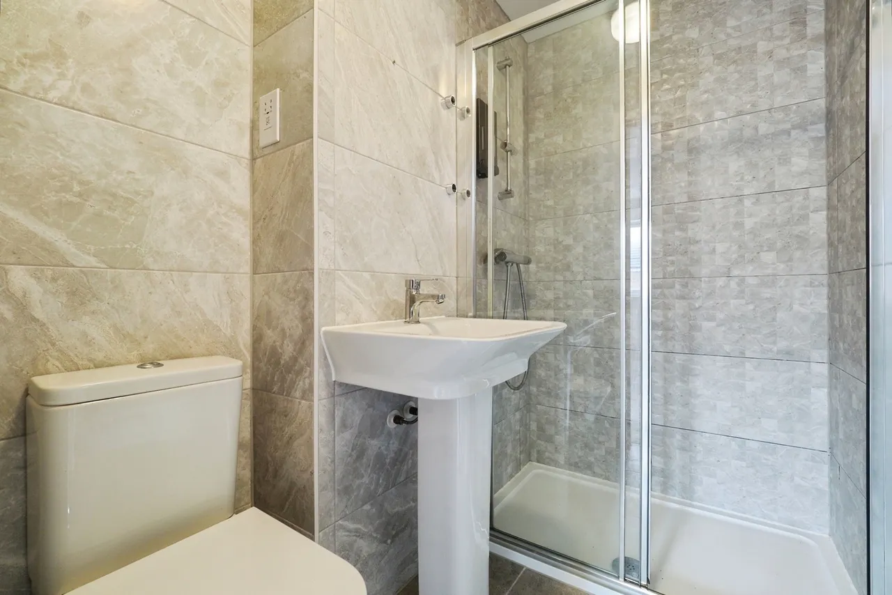 Burrows Drive, Bingham, NG13, photo 10