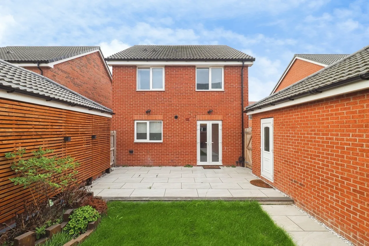 Burrows Drive, Bingham, NG13, photo 17