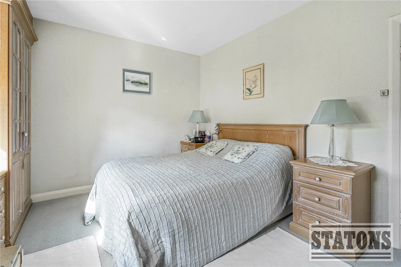 Mymms Drive, Brookmans Park, AL9, photo 16