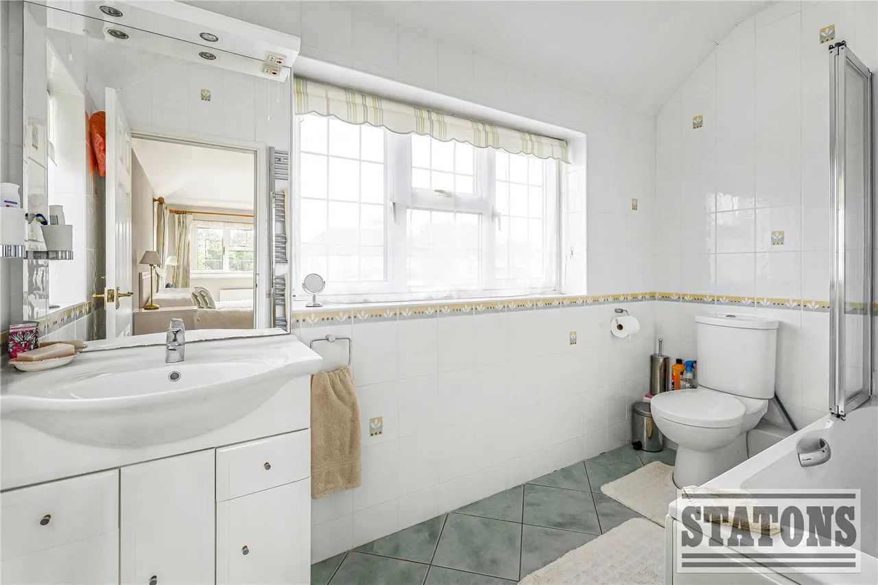Mymms Drive, Brookmans Park, AL9, photo 19
