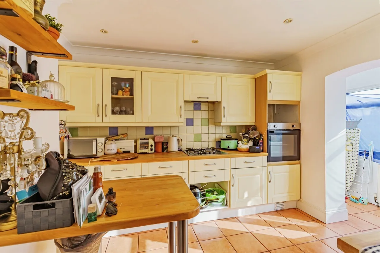 Connaught Road, Seaford, BN25, photo 4