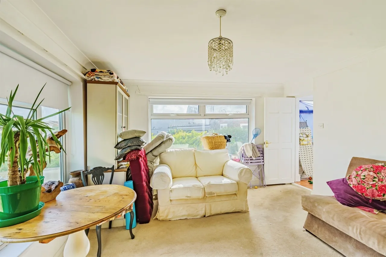 Connaught Road, Seaford, BN25, photo 3
