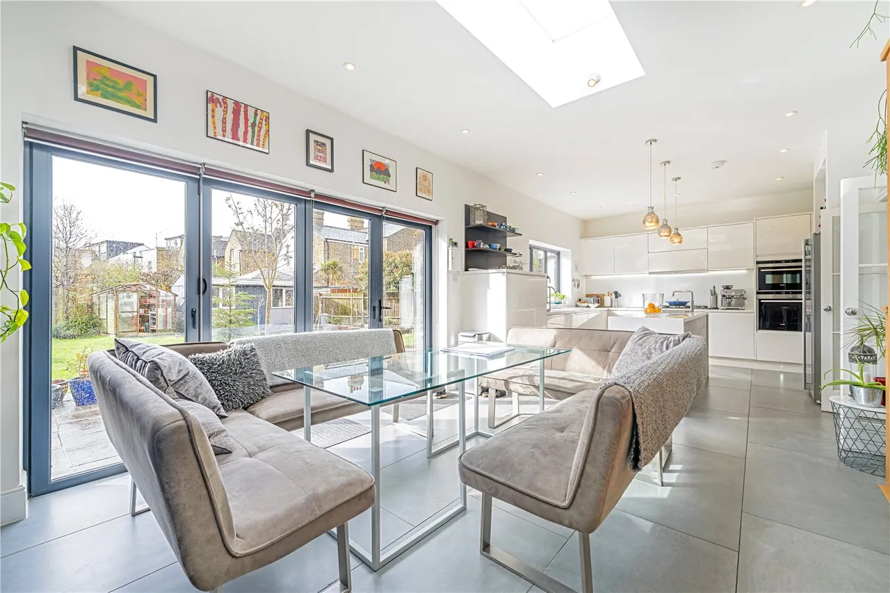 Oldfield Road, Hampton, TW12 2AJ, photo 5