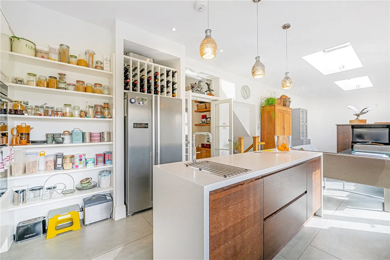 Oldfield Road, Hampton, TW12 2AJ, photo 7