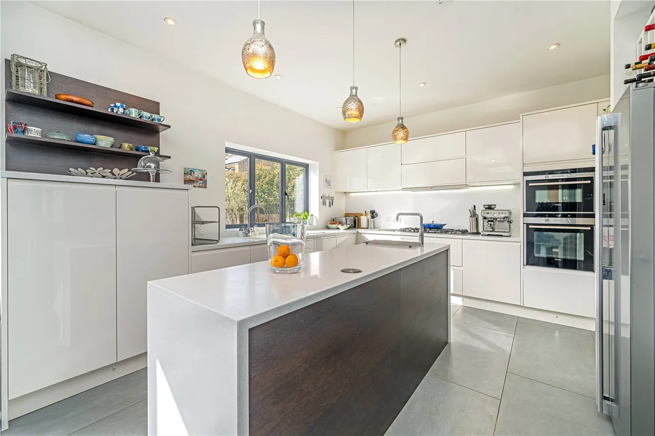 Oldfield Road, Hampton, TW12 2AJ, photo 6