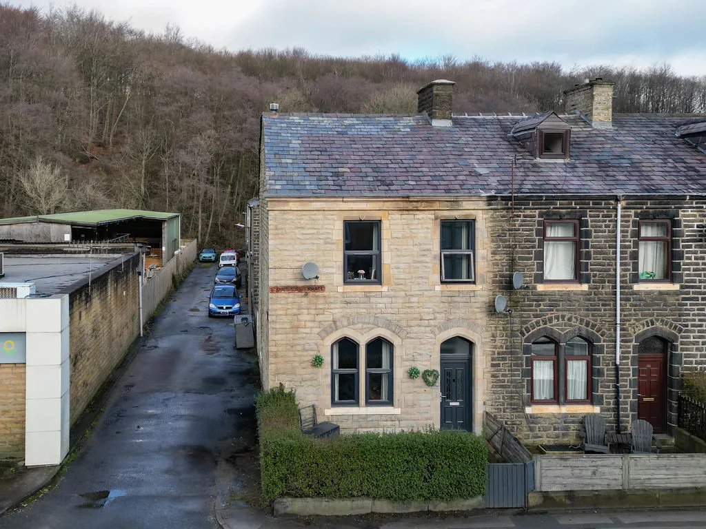 4 bed house for sale — Bacup Road, Waterfoot BB4 7HB