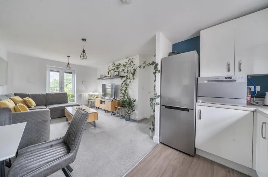 Hutton Close, Newbury, RG14, photo 5