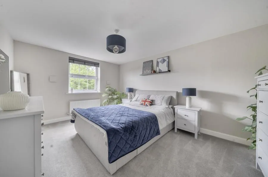 Hutton Close, Newbury, RG14, photo 8