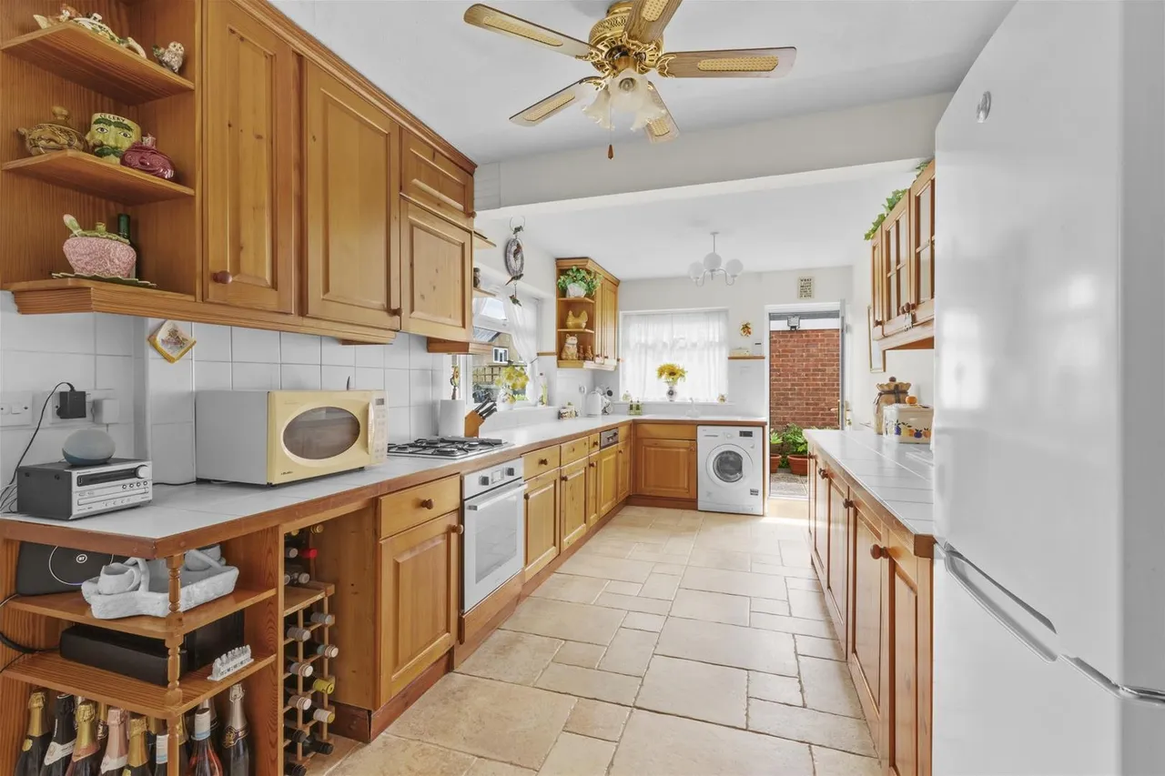 Toweridge Lane, High Wycombe, HP12, photo 5