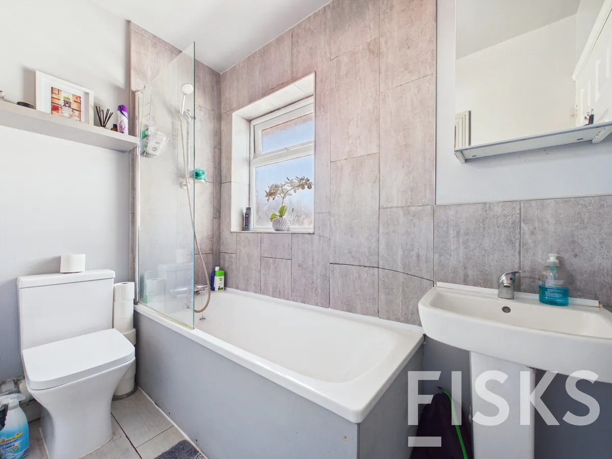 Thisselt Road, Canvey Island, SS8, photo 6