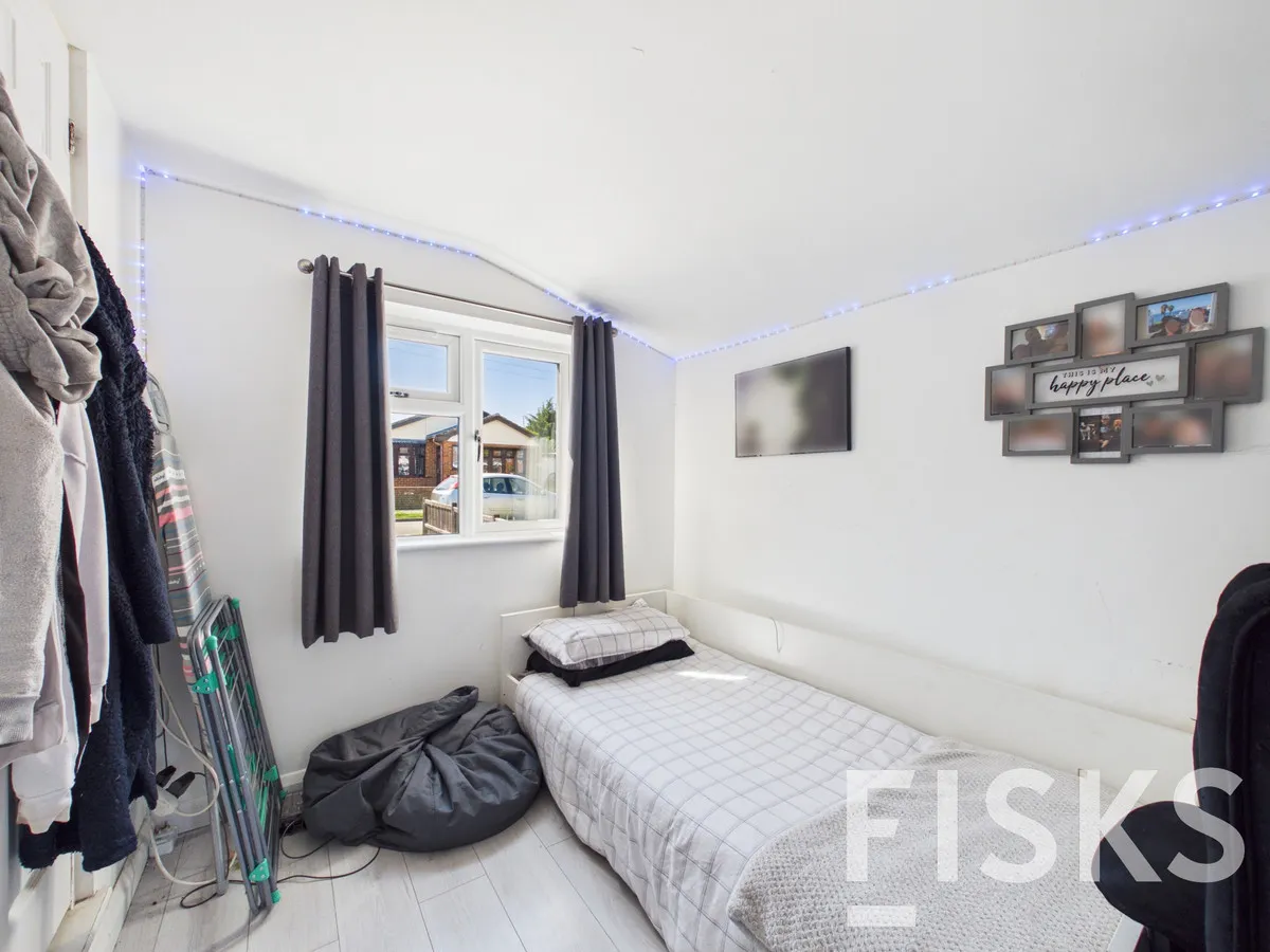 Thisselt Road, Canvey Island, SS8, photo 11