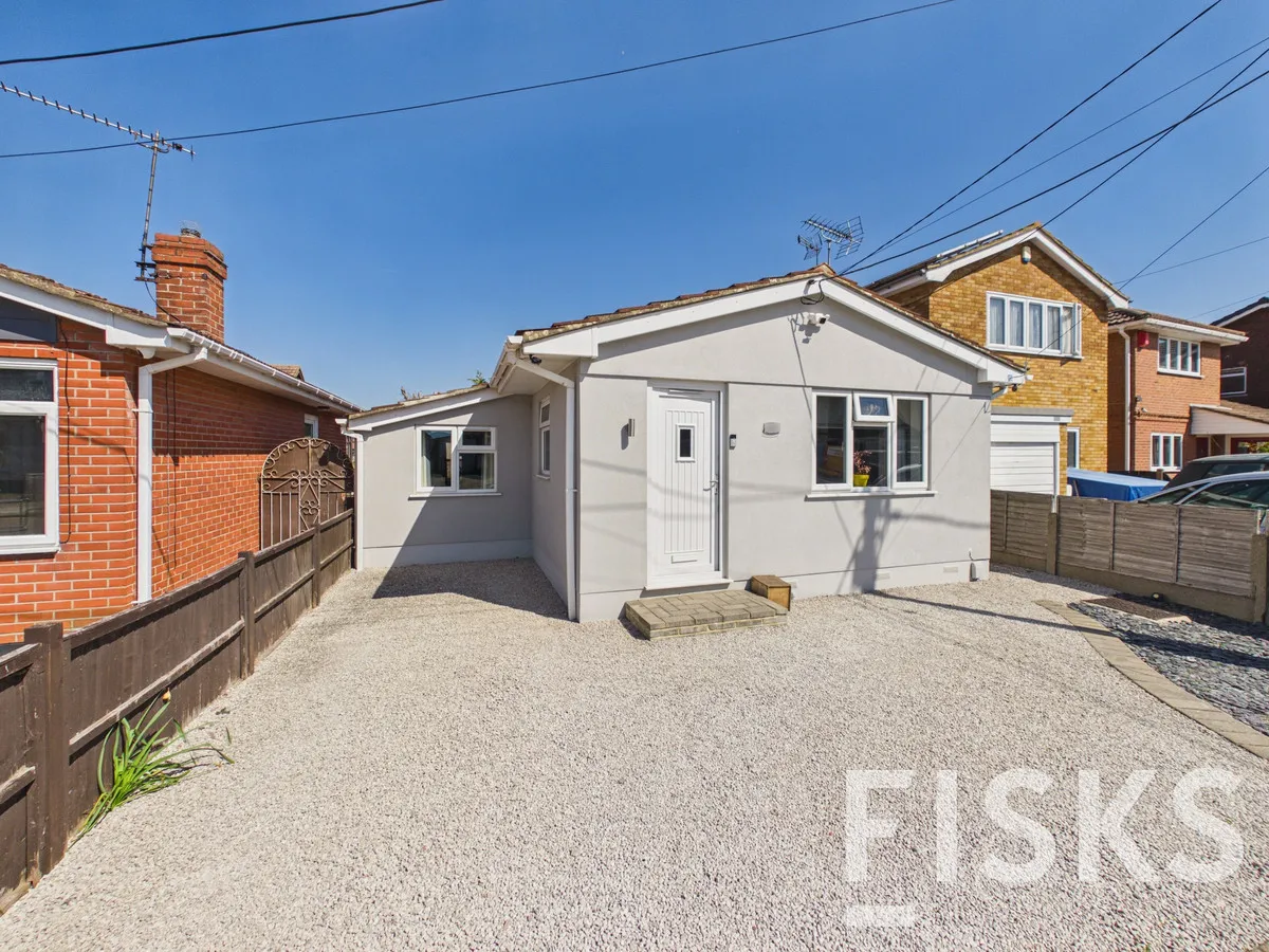 2 bed house for sale, Thisselt Road, Canvey Island, SS8