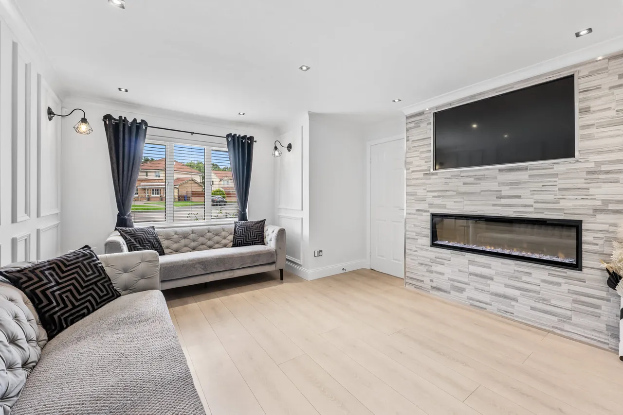 Levern Bridge Road, Glasgow, G53, photo 4