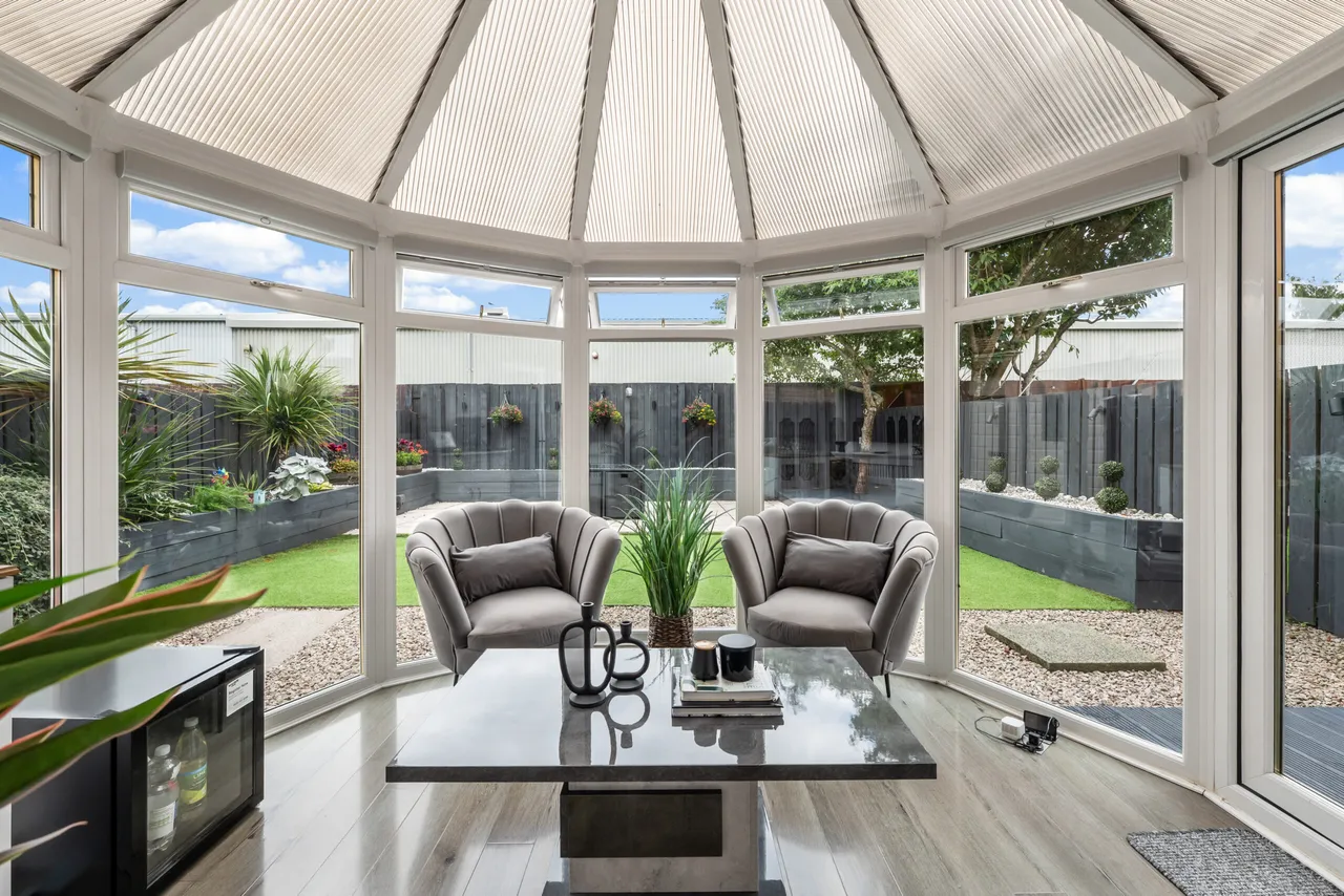 Levern Bridge Road, Glasgow, G53, photo 6