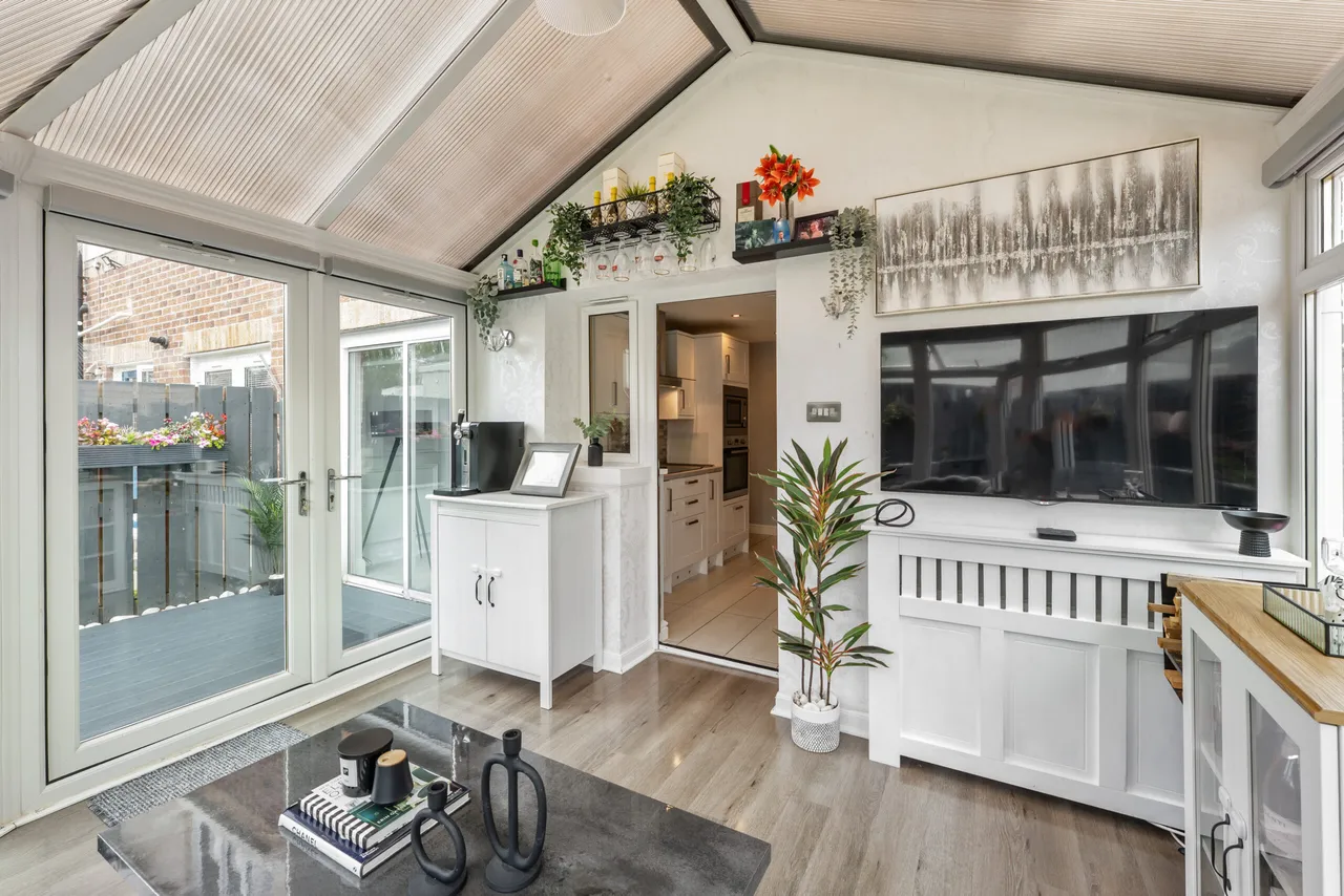 Levern Bridge Road, Glasgow, G53, photo 7