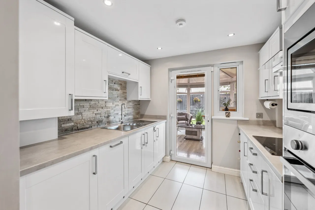 Levern Bridge Road, Glasgow, G53, photo 5