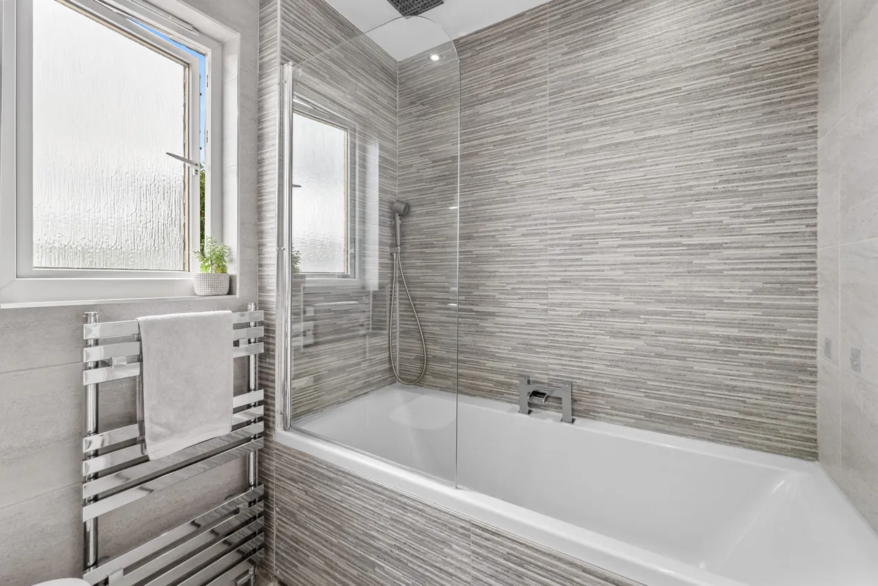 Levern Bridge Road, Glasgow, G53, photo 15