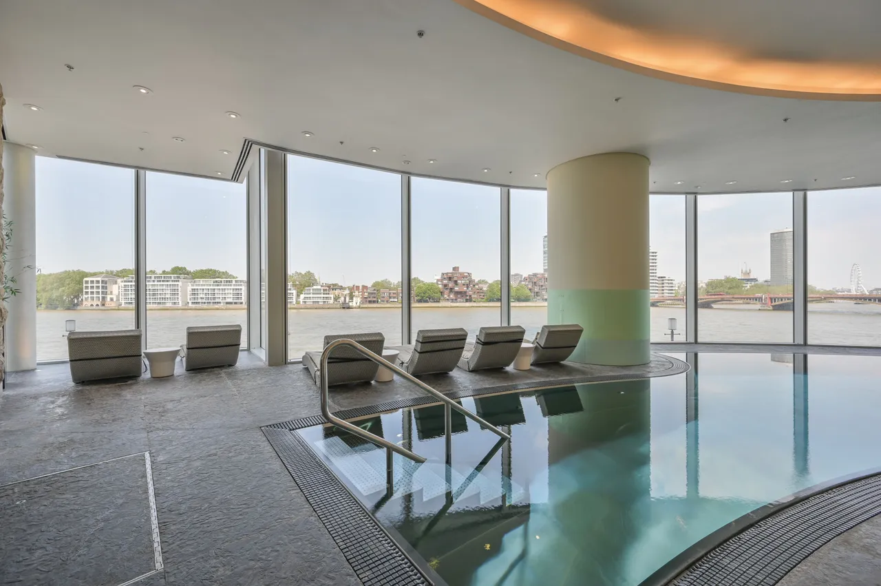Apartment 203 The Tower, 1 St George Wharf, London, photo 4