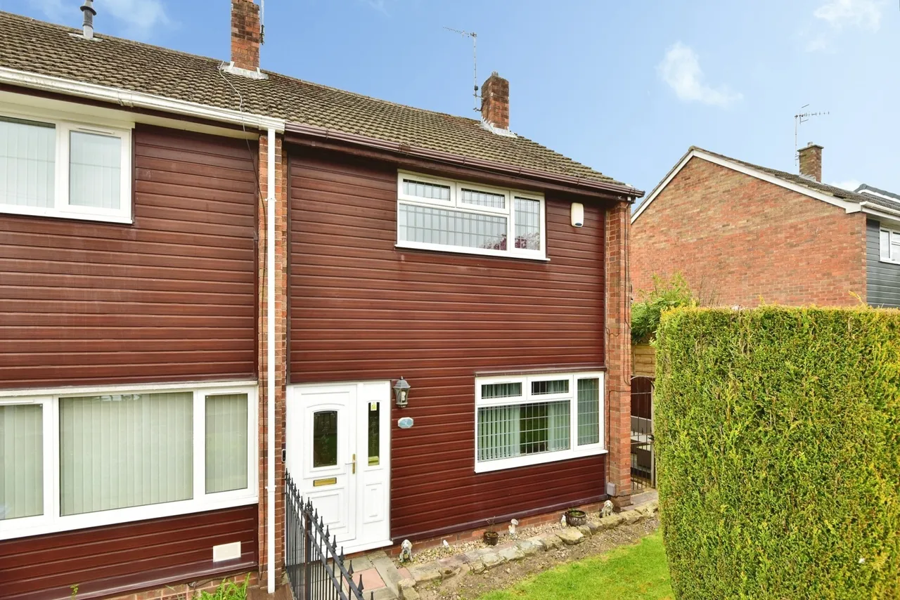 2 bed house for sale — Pegroy Grove, Stoke-on-Trent, Staffordshire, ST6