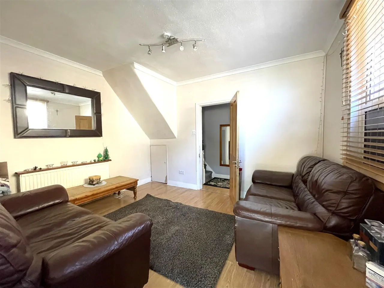 4 bed house to rent, Tachbrook Road, Uxbridge