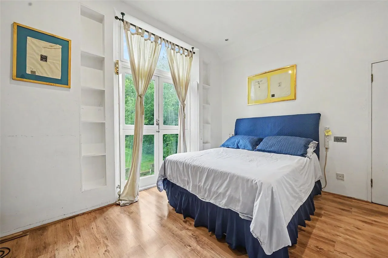2 bed flat for sale — Cavendish Road, London, NW6