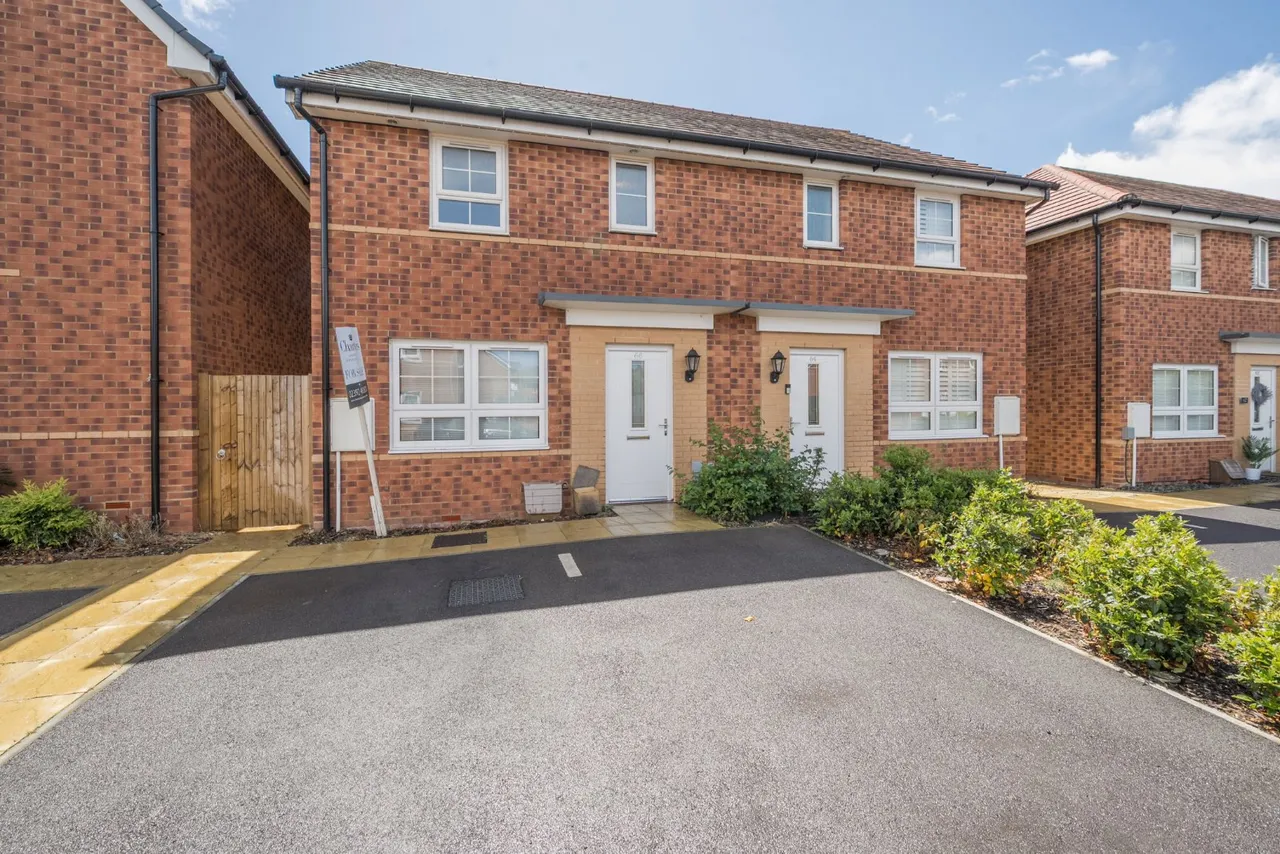 Chalk Dock Avenue, Farlington, PO9, photo 2