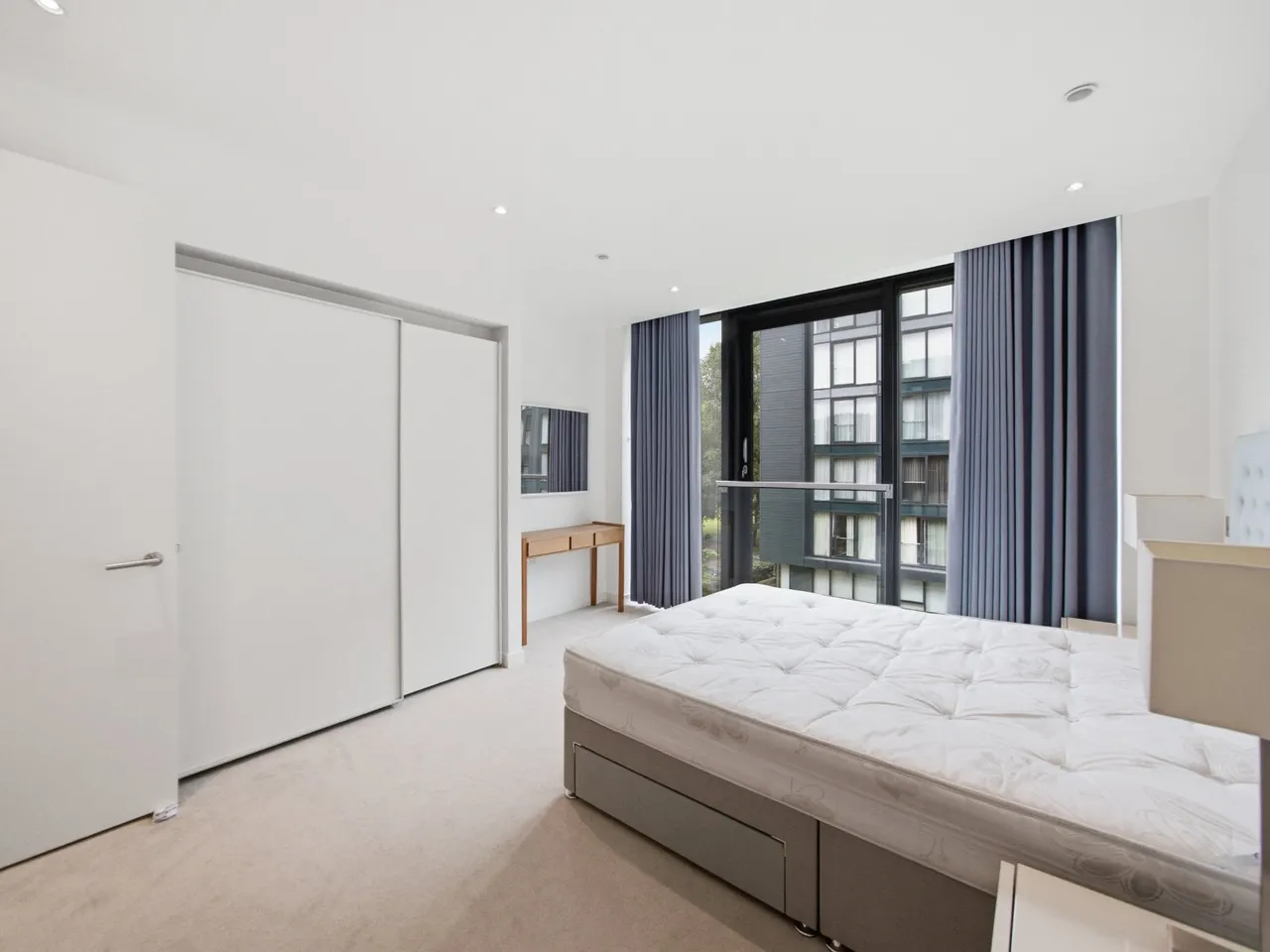 Simpson Loan, Quartermile, EH3, photo 7