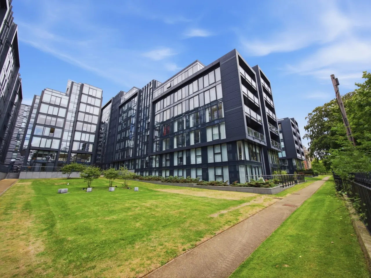 Simpson Loan, Quartermile, EH3, photo 13