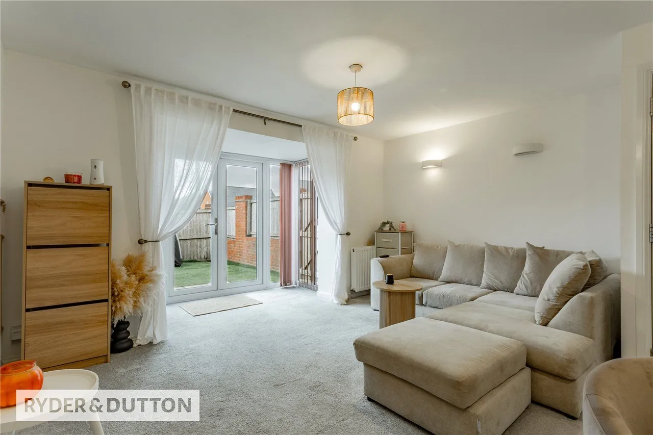 Manchester Road, Castleton, OL11, photo 2