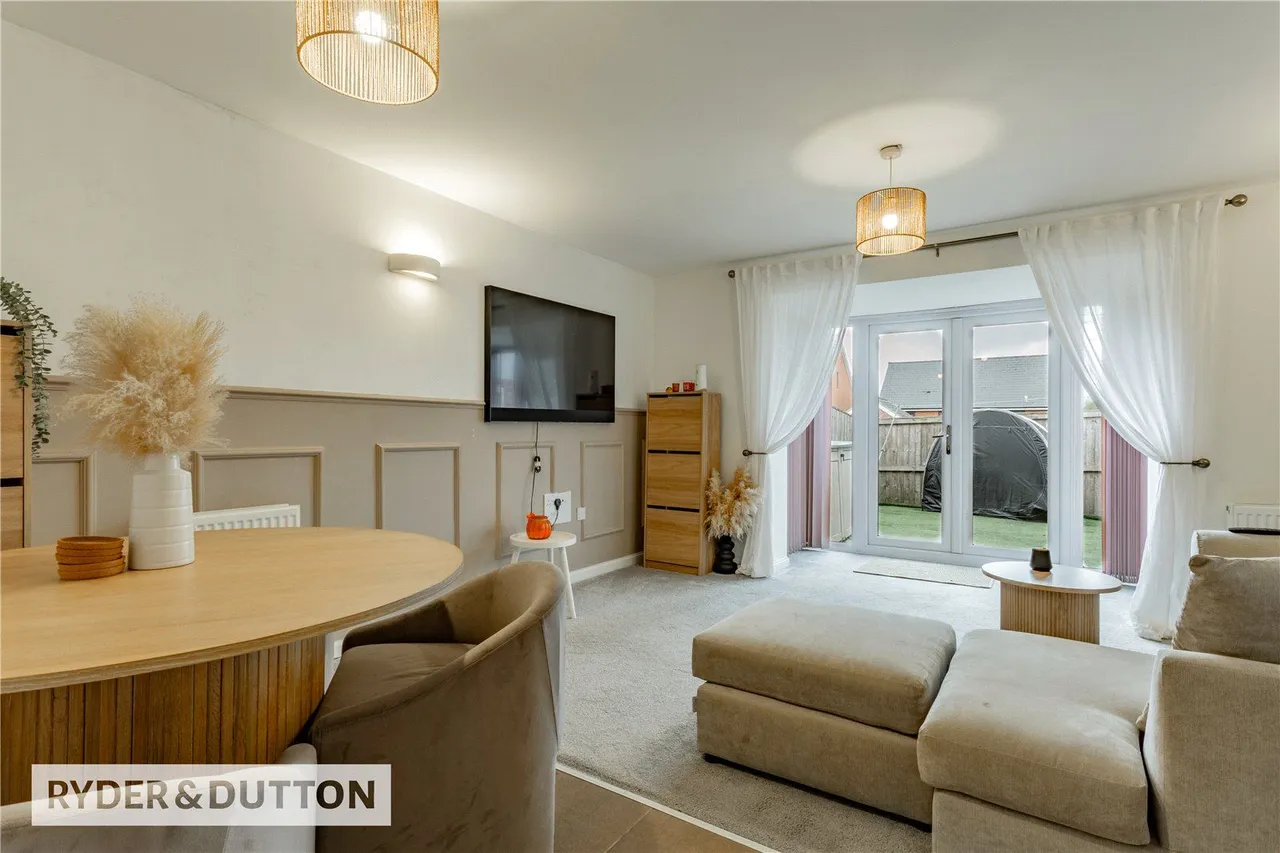 Manchester Road, Castleton, OL11, photo 11