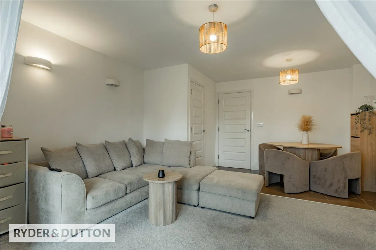 Manchester Road, Castleton, OL11, photo 3